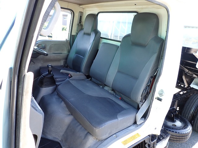 ISUZU Elf Truck