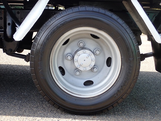 ISUZU Elf Truck