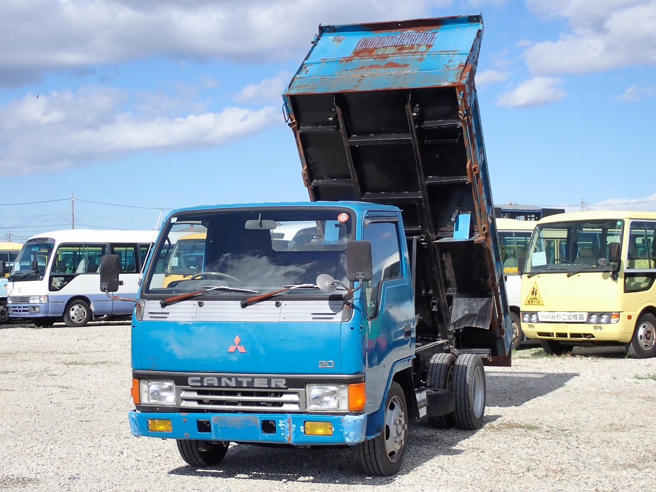 MITSUBISHI Canter
