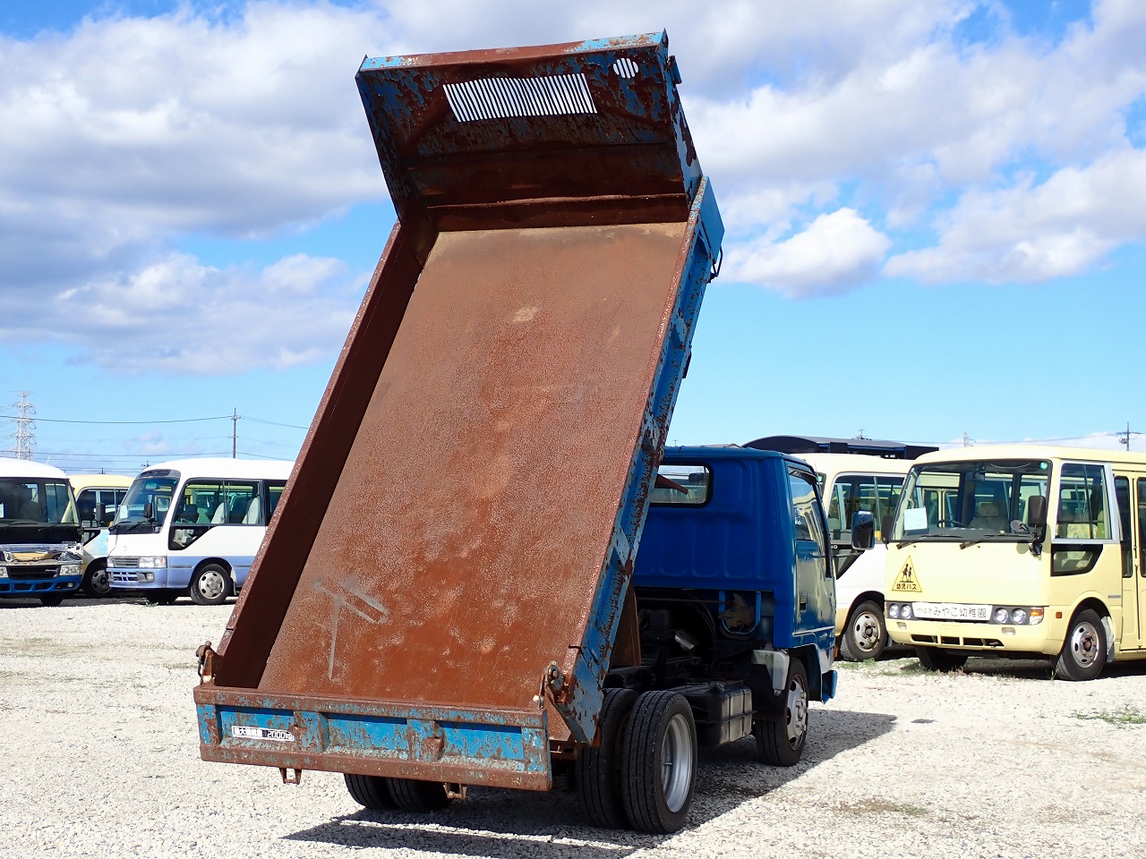 MITSUBISHI Canter