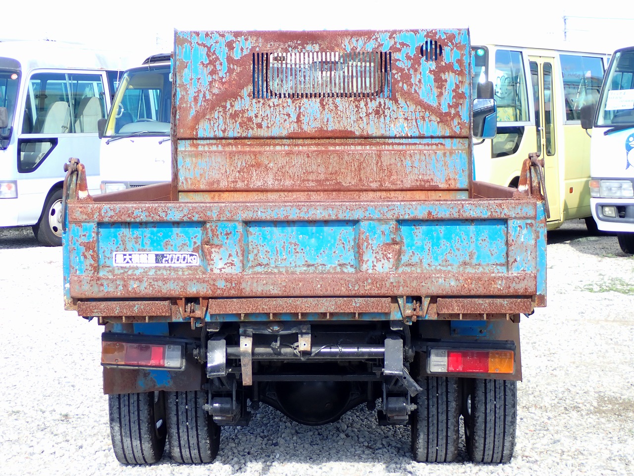 MITSUBISHI Canter