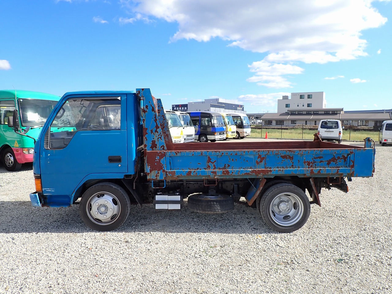 MITSUBISHI Canter