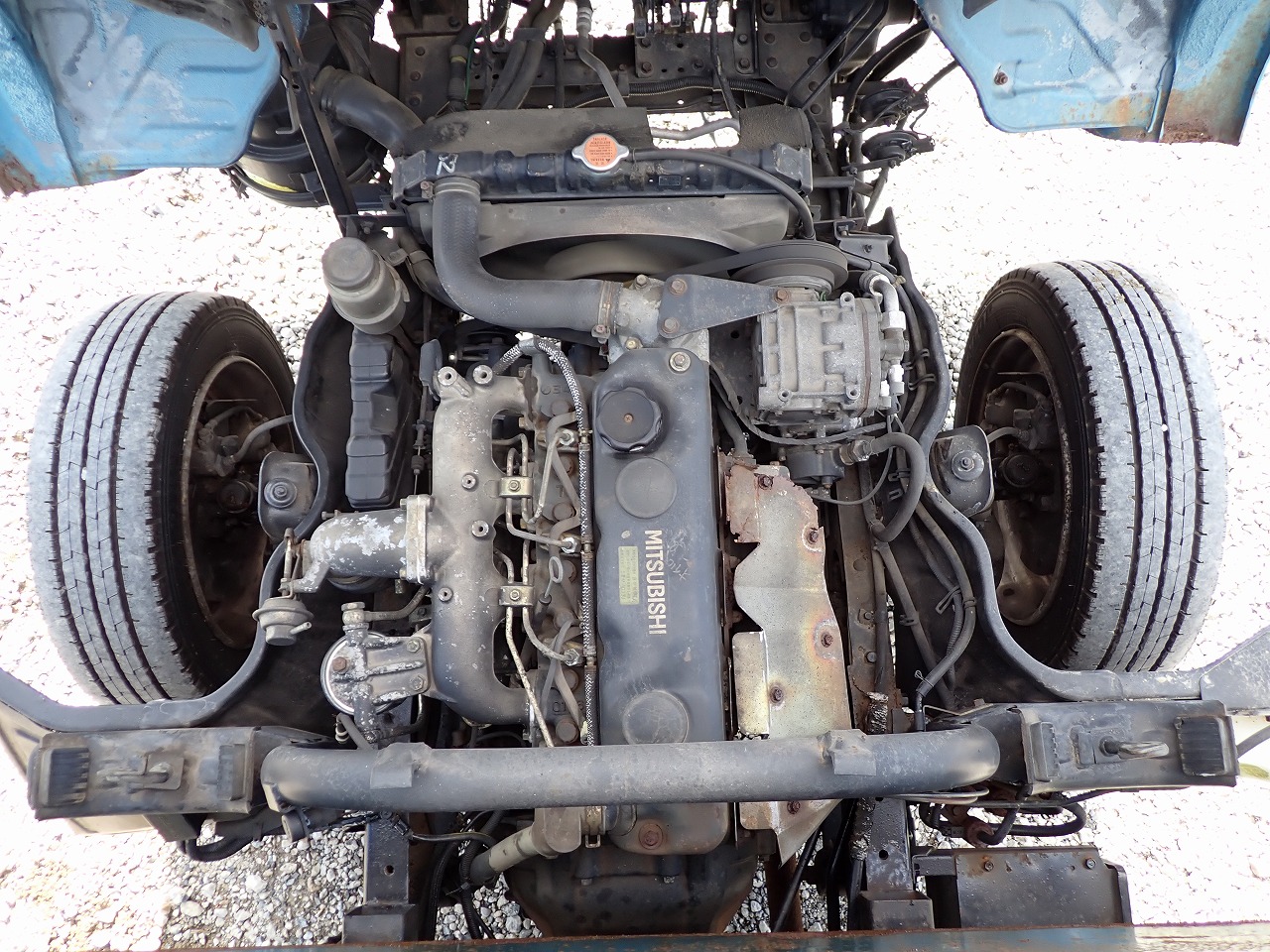 MITSUBISHI Canter