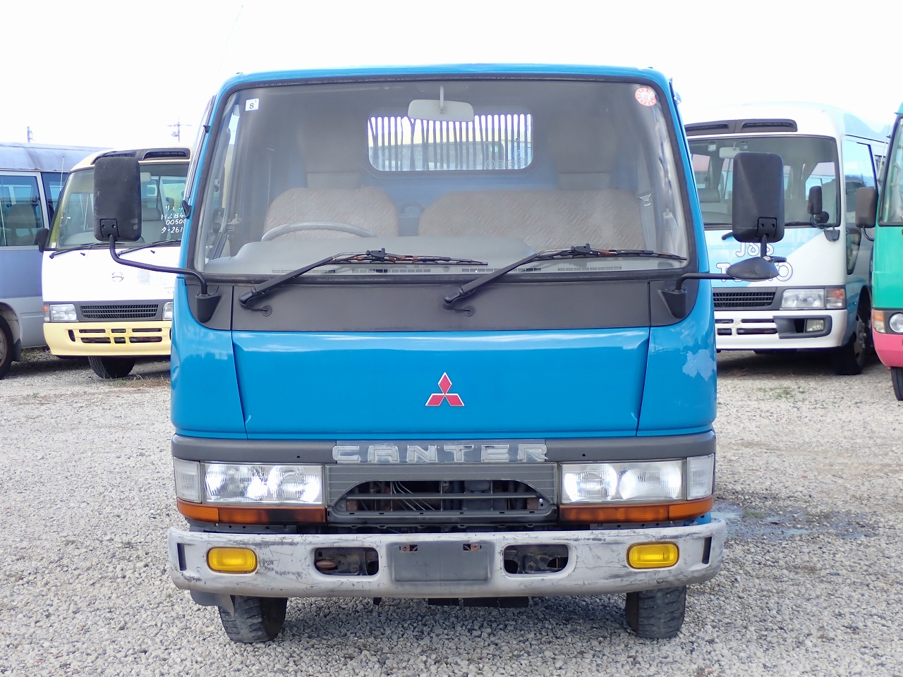 MITSUBISHI Canter