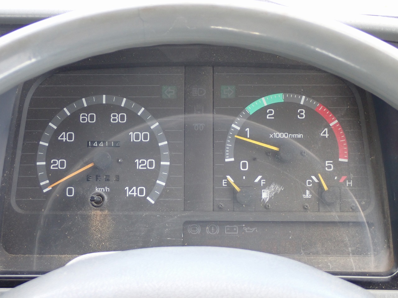 MITSUBISHI Canter
