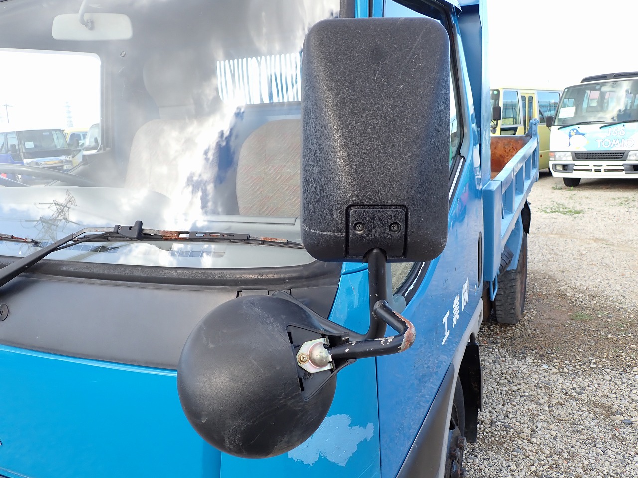 MITSUBISHI Canter